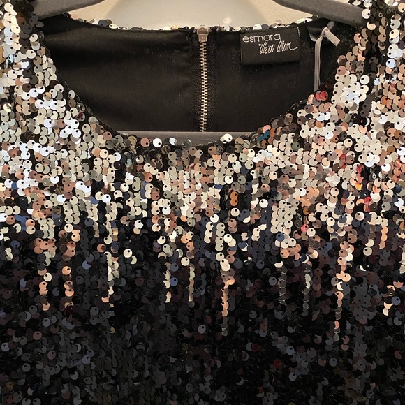 Quarter Sleeve Sequin Minidress - Picture 2 of 3